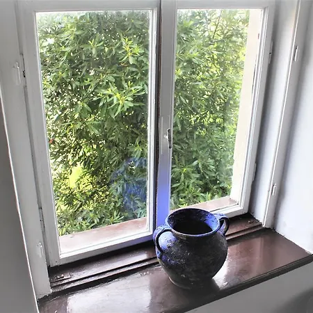 Captain House Apartment